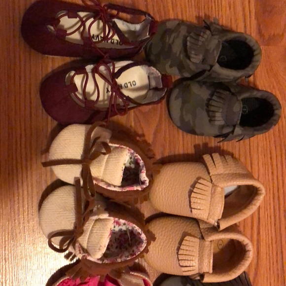 Baby moccasins shoes size 1c - Picture 2 of 3